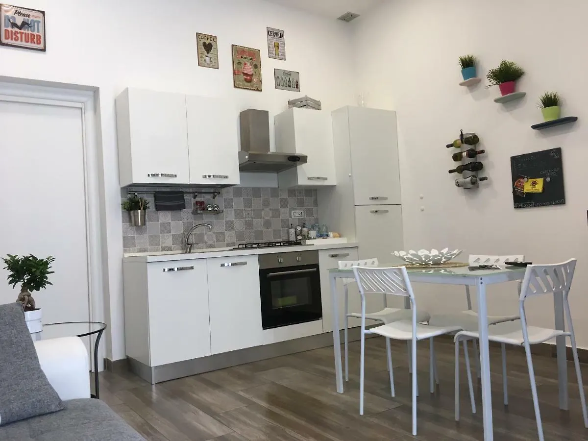 Perla Marina Apartamento Syracuse 0*,  Itália
